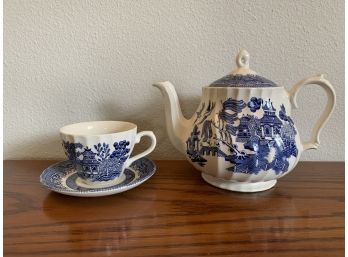 Wessex Collection Teapot With Teacup And Saucer