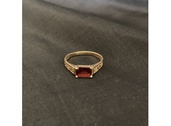 14k Gold Ring With Garnet
