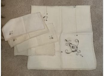 Card Table Tablecloth Center And Corner Embroidery With 4 Napkins