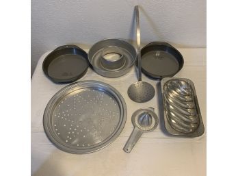 Assortment Of Vintage Kitchenware