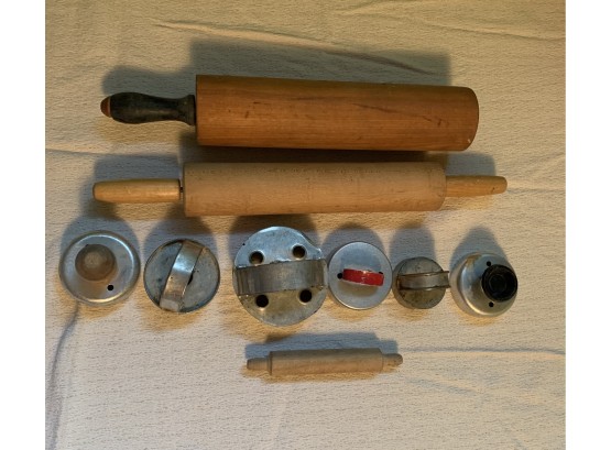 Rolling Pins And Biscuit Cutters