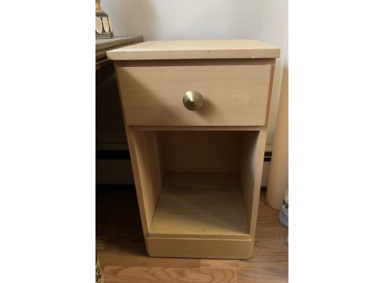 Night Stand With One Drawer