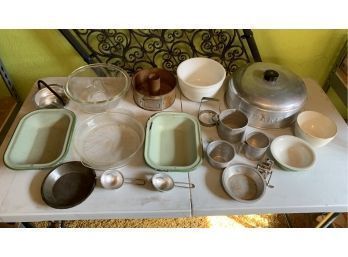 Vintage Kitchen Bowls, Enamelware, Cake Tin Lid