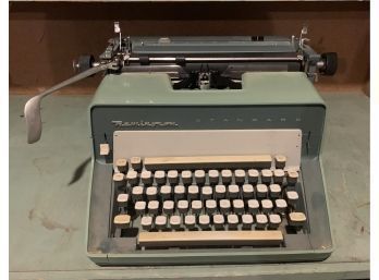 Remington Standard Typewriter With Cover