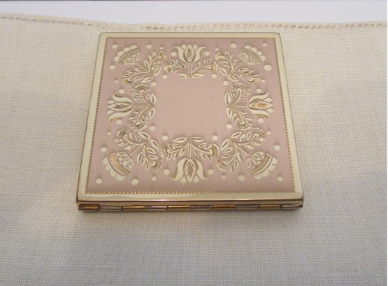 Henriette 14k Gold Plated Lid Compact
