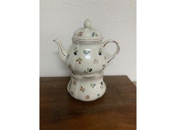 Villeroy & Boch Petite Fleur Teapot With Matching Warmer Stand