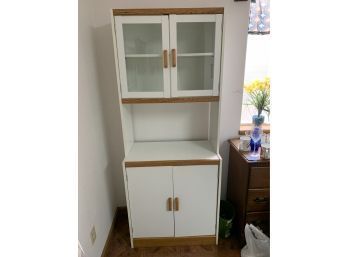 Freestanding Kitchen Cabinet / Hutch