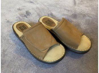 Faded Glory Silde On Sandals Size 7