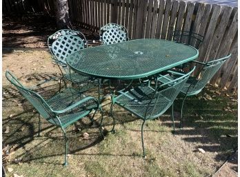 Green Metal Patio Table With 6 Chairs