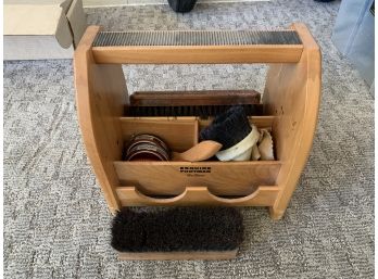 Esquire Footman Deluxe Wood Box With Shoe Shine Materials