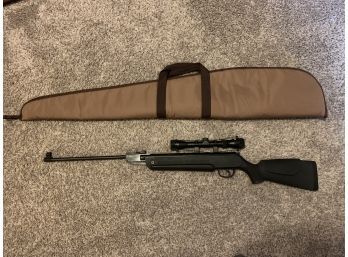 Winchester Air Rifle Model 1000 With Scope And Carrying Bag
