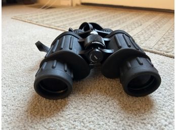 Sears Binoculars 8x-17x40mm 201ft/1000yds At 17x