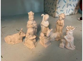 Fitz And Floyd Nativity Figurines