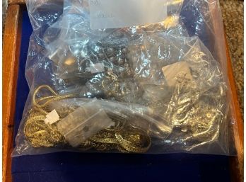 Large Surprise Lot Of Costume Jewelry Necklaces (#2)