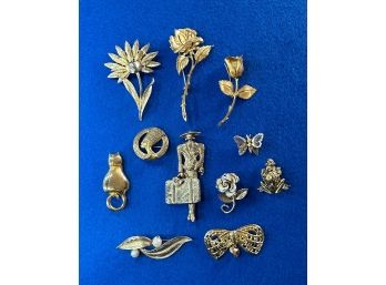 Assortment Of Brooches (#2)