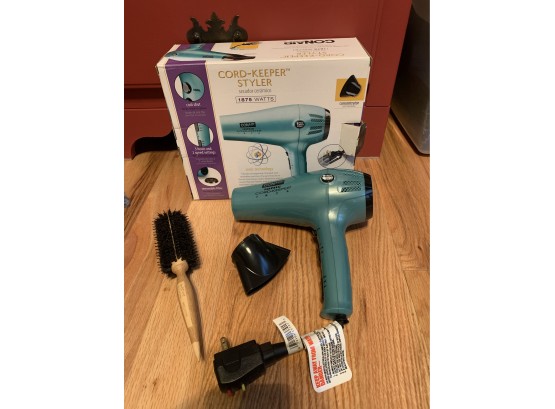 Cord Keeper Hairdryer