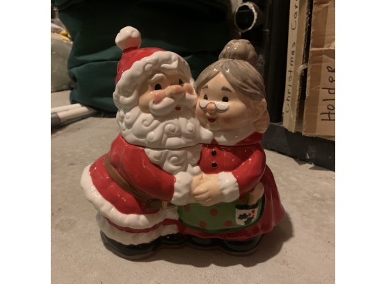 Santa And Mrs. Claus Cookie Jar