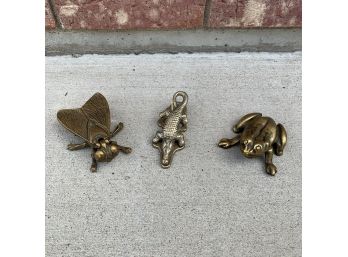 Brass Crocodile Clip With Brass Fly And Frog Hinged Top Ashtrays