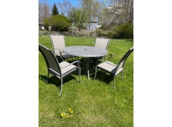 Cast Aluminum Patio Table With 4 Chairs