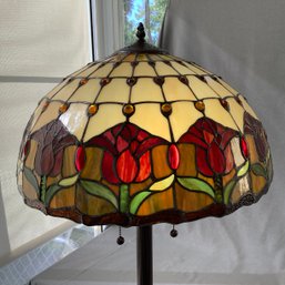 Stained Glass Tall Floor Lamp With Tulip Pattern