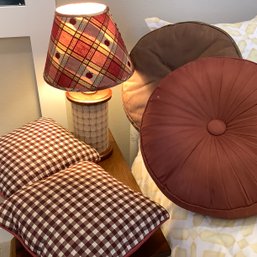 Country Lamp With Burlap Wrapped Base, Apple Plaid Shade And 4 Pillows