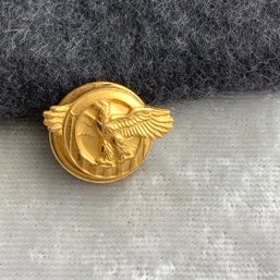 Honorable Service Lapel Button, Cast Metal Military WWII