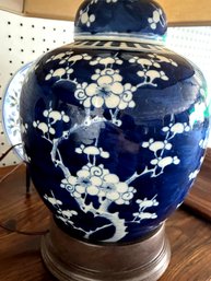 Chinese Porcelain Lamp Ginger Jar Vase Blue & White