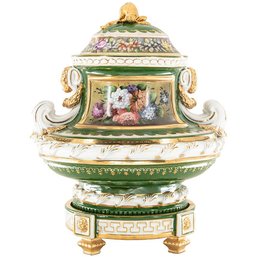 Vibrant Green Porcelain Jar With Gold-Accented Scroll Handles