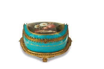 Elegance In Storage: Rococo Style Porcelain Storage Jar