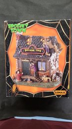 Spooky Town/Lemax - Creepy Cabin (Retired)