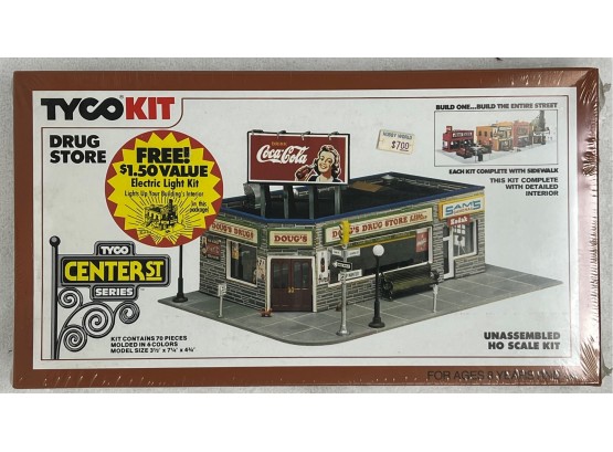 New In Box - Tyco Kit Doug's Drug Store - Coca-Cola - HO Scale