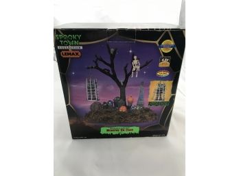 Lemax - Spooky Town - Caged Monster (retired)