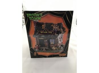 Lemax - Spooky Town - Creepy Cabin (retired)