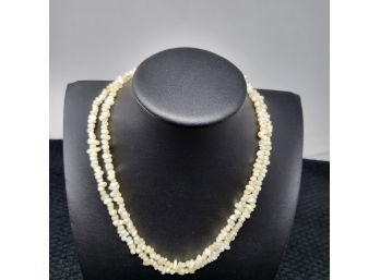 Costume Jewelry - Off White Stone Beaded Necklace