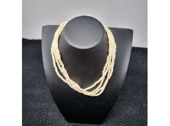 Costume Jewelry - Off White Bead Necklace