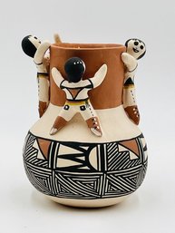 Kathleen Lewis, Pueblo Pottery Vase