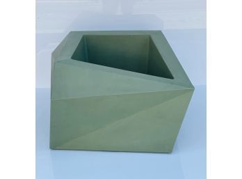 Large Faceted Planter 15x21.50x21.50
