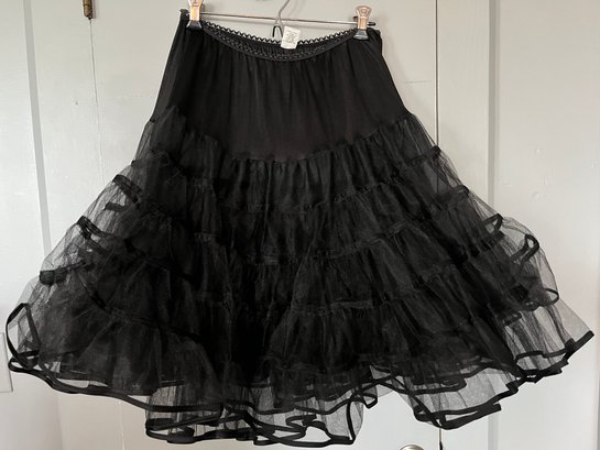 Vintage Womens Black Crinoline Petticoat Tulle Prom Dress Gown