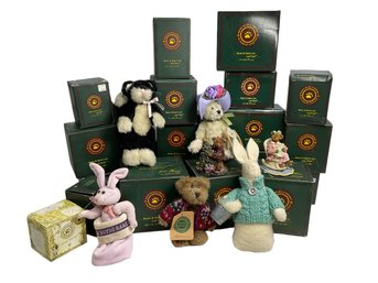 Large Lot Of  Boyds Bears & Friends Bearstone Collection With Boxes