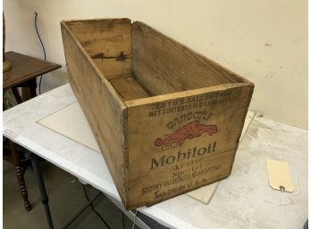 Socony Oil Gargoyle Antique Arctic Special Oil Can Crate