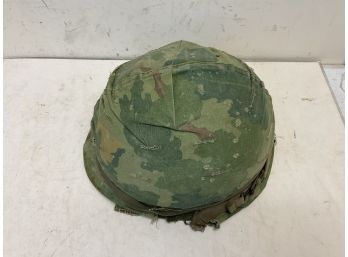 Viet-Nam Vietnam USMC Helmet With Camo Shell