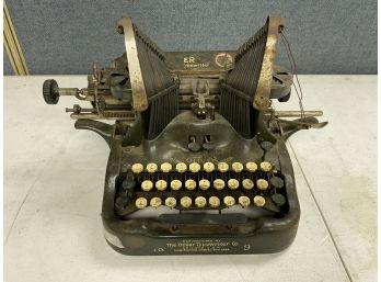 Oliver No. 9 Typewriter