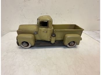 Vintage Metal Crafted Pickup Truck