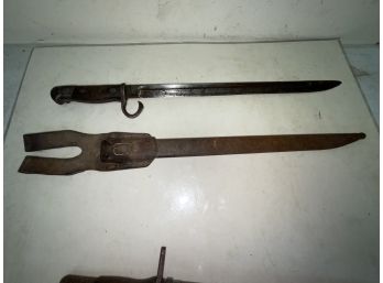 WWII Japanese Bayonet With Leather Sheath  Lot A
