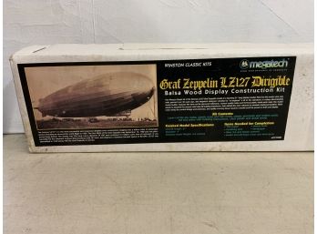 Winston Classic Kits Megatech Graf Zeppelin LZ127 Dirigible Model