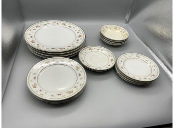 Abingdon Porcelain China 20 Total Pieces