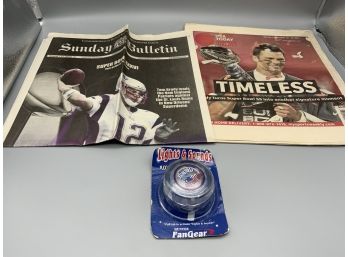 Tom Brady 2002 And 2021 Super Bowl Newspapers  And A New England Patriots Yo-yo