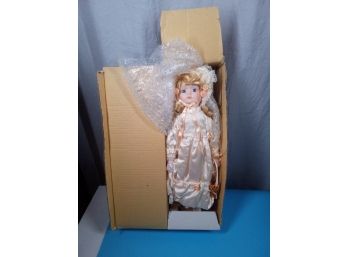 Tuesdays Child Doll House Of Lloyd 1989 12-087
