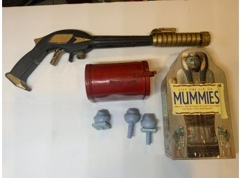 Mixed Lot With Mummy, Mailbox, Mice And Toy Gun
