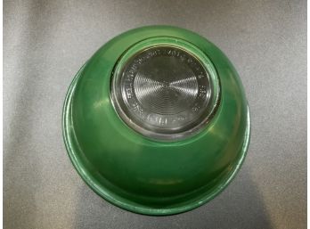 Pyrex 323 Green And Clear 1.5L Mixing Bowl